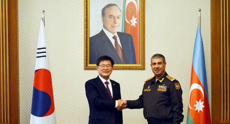 Azərbaycan-Koreya hərbi əməkdaşlığı müzakirə edilib - FOTO