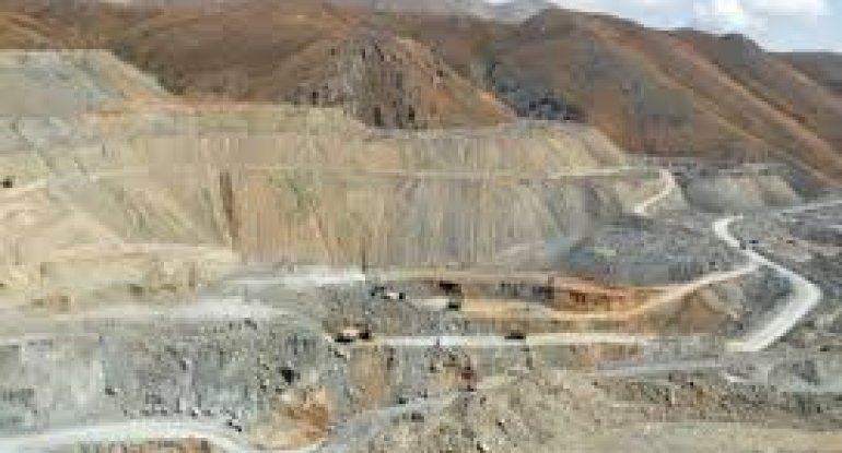 Daha bir faydalı qazıntı yatağı istifadəyə verilib