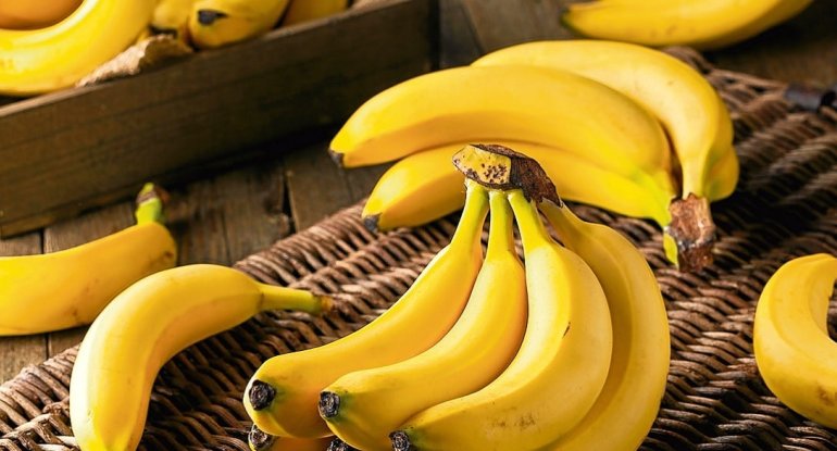 Qaralmış bananı yemək olarmı?