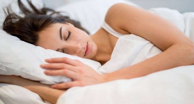 Çox yuxu arıqlamağımıza necə təsir edir?- Mütəxəssisdən XƏBƏRDARLIQ