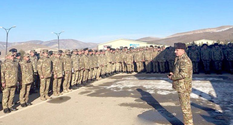 Hərbi qulluqçularla mənəvi-psixoloji mövzuda söhbətlər aparılıb - FOTO