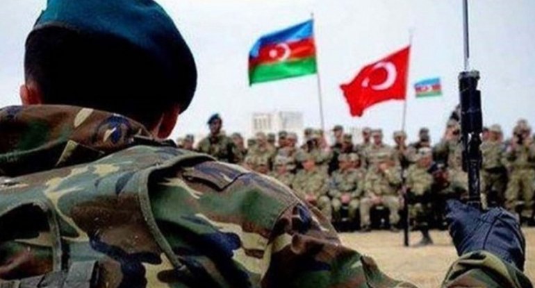 Hərbçilərimiz Türkiyədə keçirilən təlimlərdə iştirak edirlər