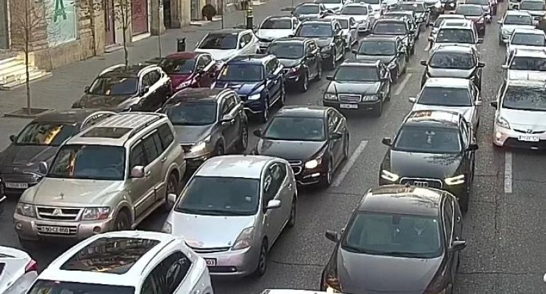 Tıxac olan yolların SİYAHISI