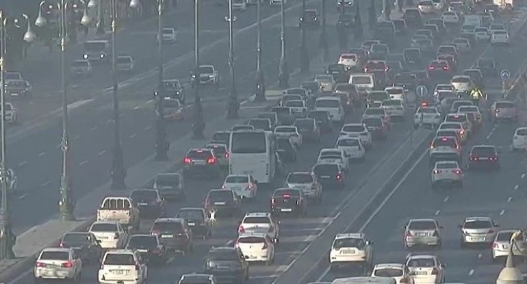 Tıxac olan yollar - SİYAHI