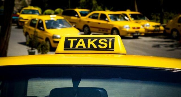 Bakıda xanım sərnişin sifariş etdiyi taksidən qovuldu - VİDEO