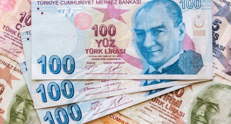 Lirə 9 qəpikdən aşağı düşdü