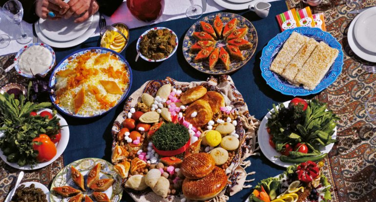 Bayram qidalarının bilmədiyiniz zərərləri - Mütəxəssisdən XƏBƏRDARLIQ