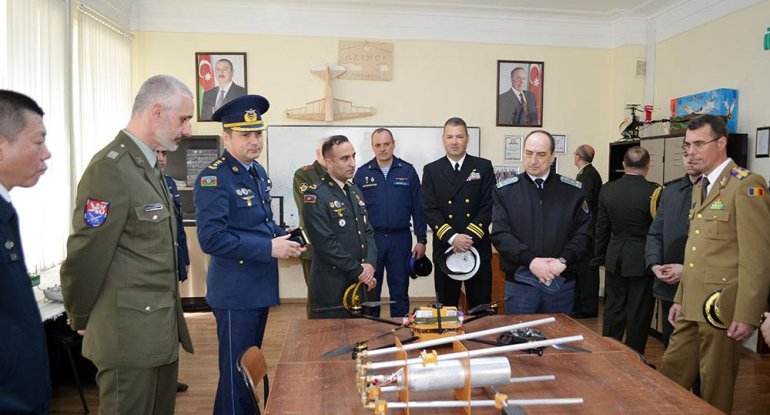 Hərbi attaşelər Heydər Əliyev adına Hərbi İnstitutu ziyarət ediblər - FOTO