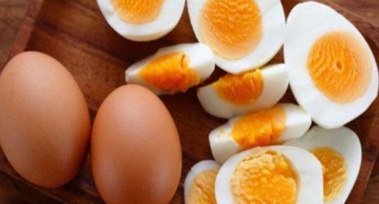 Yumurtanın sarısında bu ləkəyə diqqət edin, yoxsa...