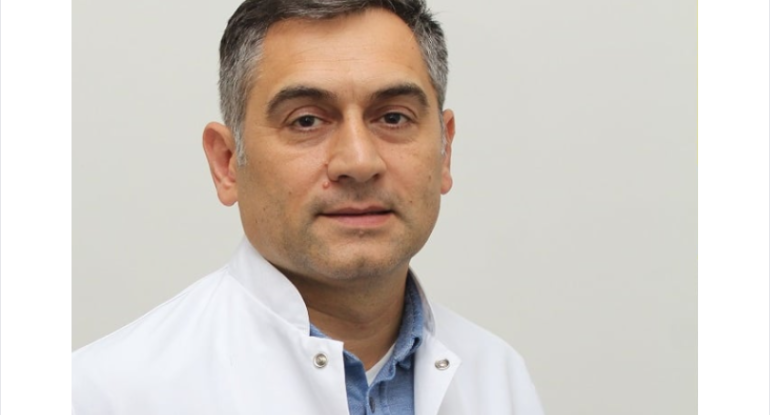 Məşhur həkim məhkəməyə verildi