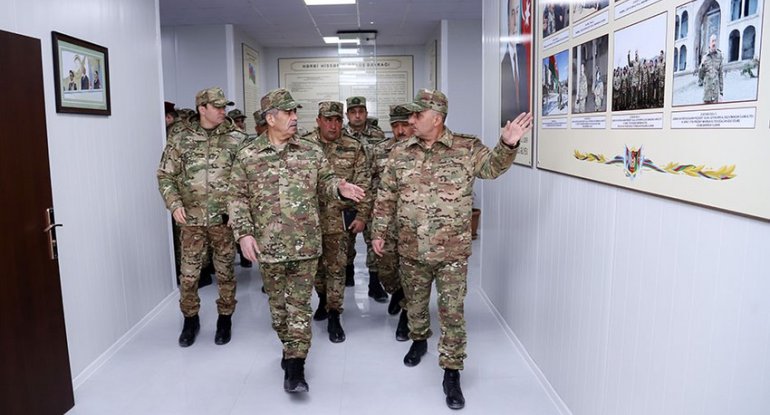 Zakir Həsənov yeni istifadəyə verilmiş hərbi hissədə yaradılan şəraitlə tanış olub - FOTO/VİDEO