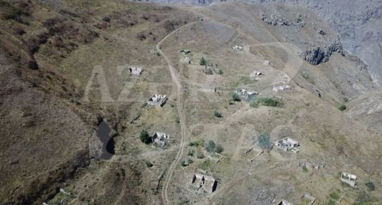 Kəlbəcər rayonunun Tövlədərə kəndi - FOTO