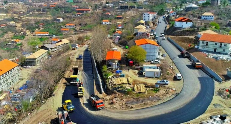 Laçının daxili yolları bərpa olunur - FOTO