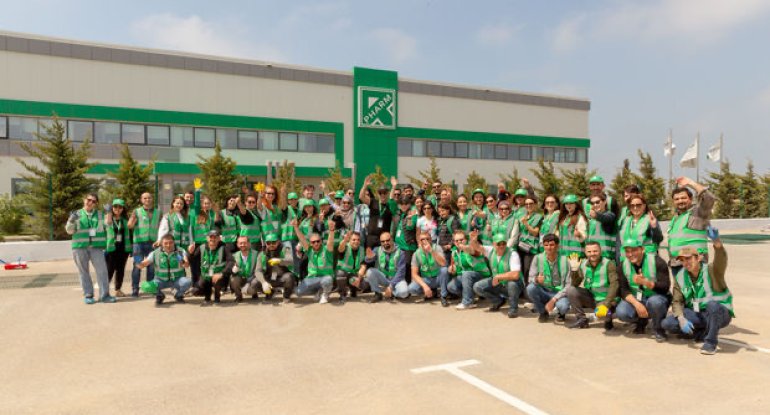 “R-Pharm” və “Servier-Azərbaycan” ulu öndərin 100 illiyi ilə bağlı ağacəkmə aksiyası keçiriblər - FOTO/VİDEO