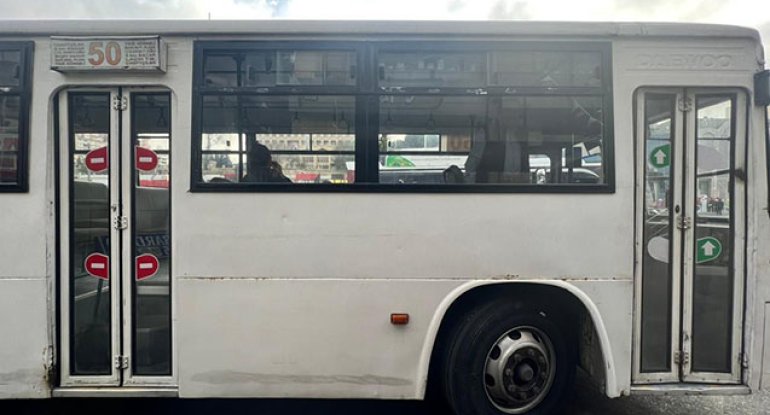 Bu avtobusda nağd ödəniş ləğv edildi