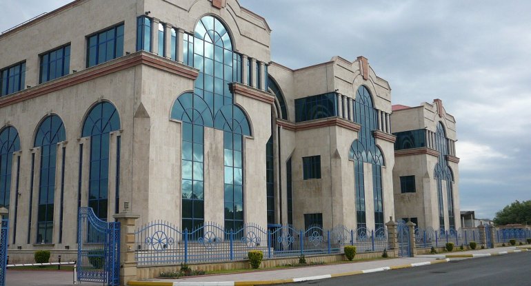 “Azərsun Holdinq”in şirkəti 44 milyonunu geri çəkir