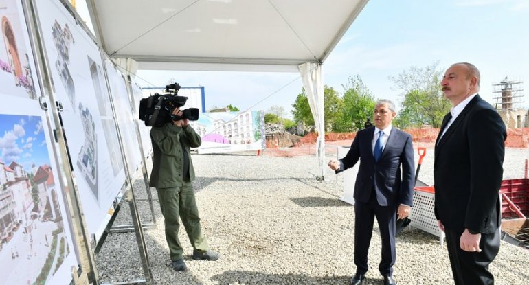 Şuşanın Qarabağ küçəsində inşa olunacaq qeyri-yaşayış binasının təməli qoyulub - FOTO