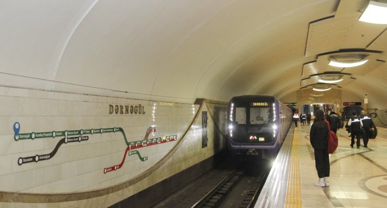 Bakı metrosunda iş saatı uzadıldı