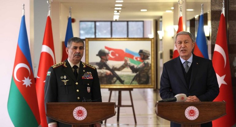 Həsənov Akarla təlimləri izlədi