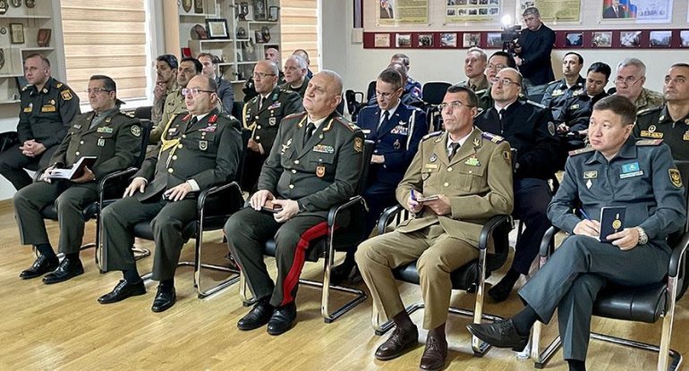 Hərbi attaşelər Ermənistan silahlı qüvvələrinin təxribatı barədə məlumatlandırılıblar - FOTO/VİDEO