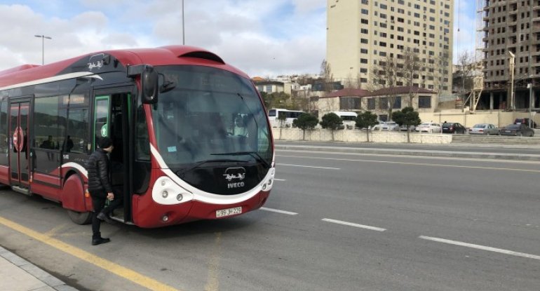 Bakıda avtobusa səhv minən 6 yaşlı uşaq tapılıb