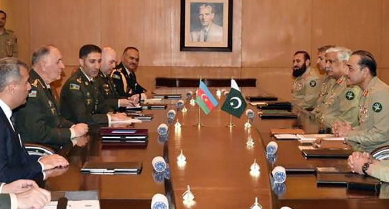 Kərim Vəliyev Pakistanın Quru Qoşunlarının komandanı ilə görüşüb - FOTO
