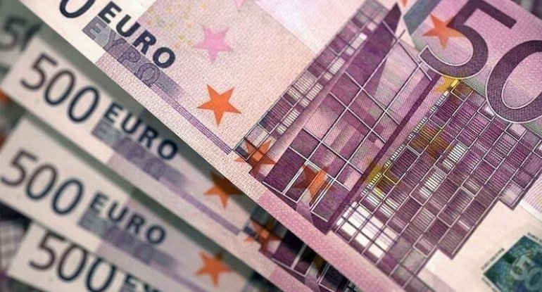 Qonşu ölkədə dollar və avro KƏSKİN BAHALAŞDI