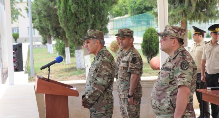 Vəliyev və Bərxudarov hərbçilərimizlə görüşdülərxa0