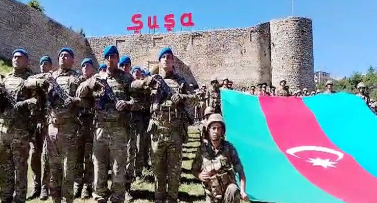 Silahlı Qüvvələr Günündə hərbi qulluqçuların yürüşləri təşkil olunub - VİDEO