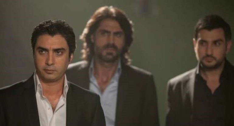 Raci Şaşmaz bu azərbaycanlı kriminal avtoritetə aid film çəkir - FOTO