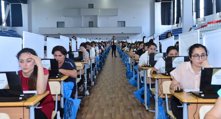 Müəllimlərin maaşı ilə bağlı yeni TƏKLİF