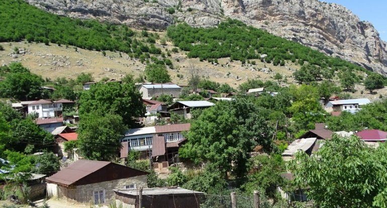 Daşaltı kəndində 228 ev inşa ediləcək