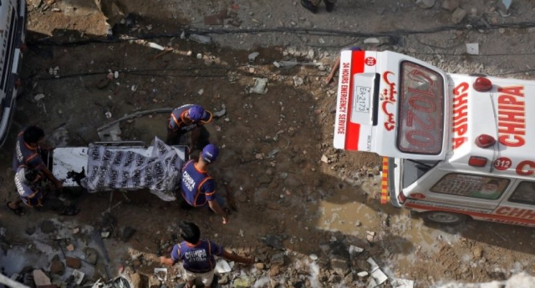 Pakistanda qurultayda partlayış: 40-dan çox ölü, 130-dan çox yaralı