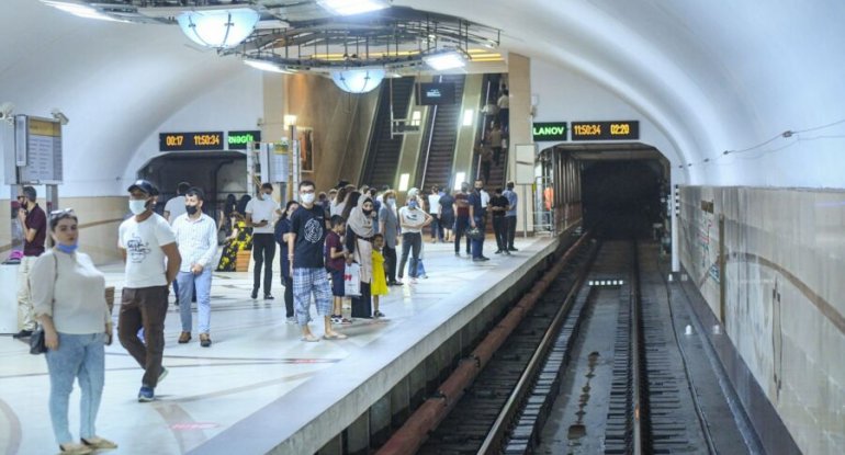 Metroda 20 dəqiqə yubanma - Səbəb açıqlandı