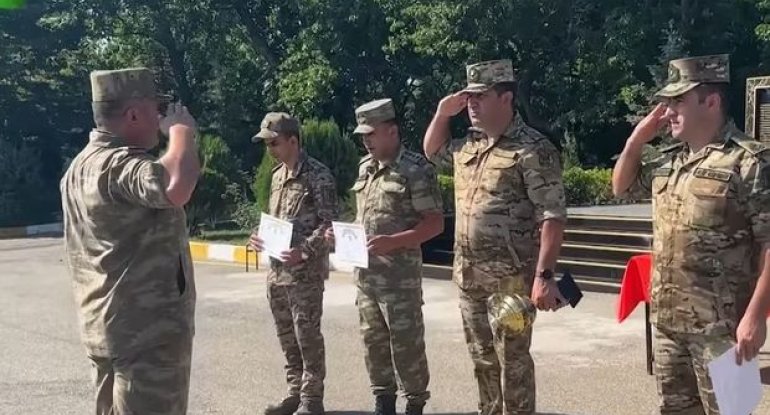 Bir qrup hərbi qulluqçu mükafatlandırıldı