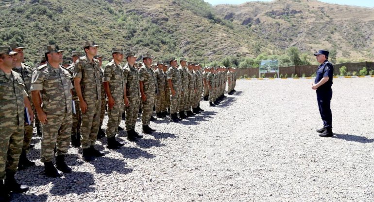 Baş prokuror azad olunmuş ərazilərdə olub, hərbçilərlə görüşüb - FOTO