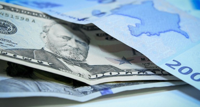 Azərbaycanda dollara tələb artdı - SƏBƏB