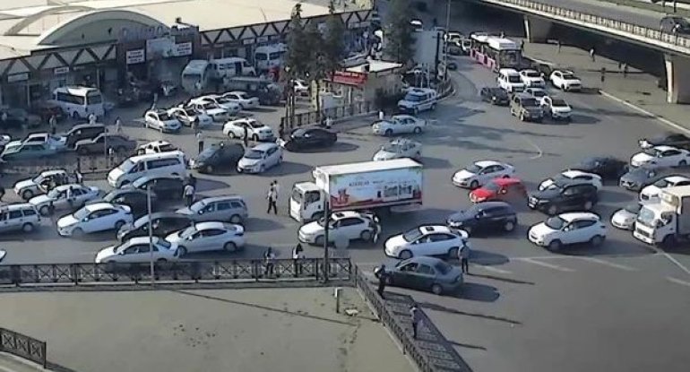 Tıxaclar artır: 8 yolda sıxlıq