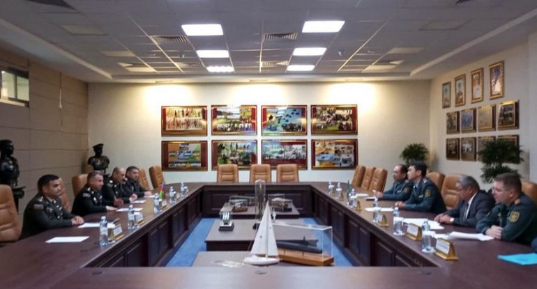 Azərbaycanın hərbi nümayəndə heyəti Qazaxıstana gedib - FOTO