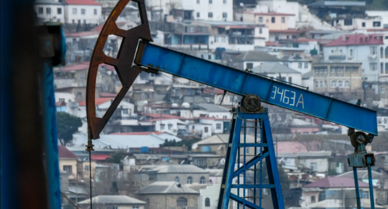 Azərbaycan nefti 100 dollar oldu