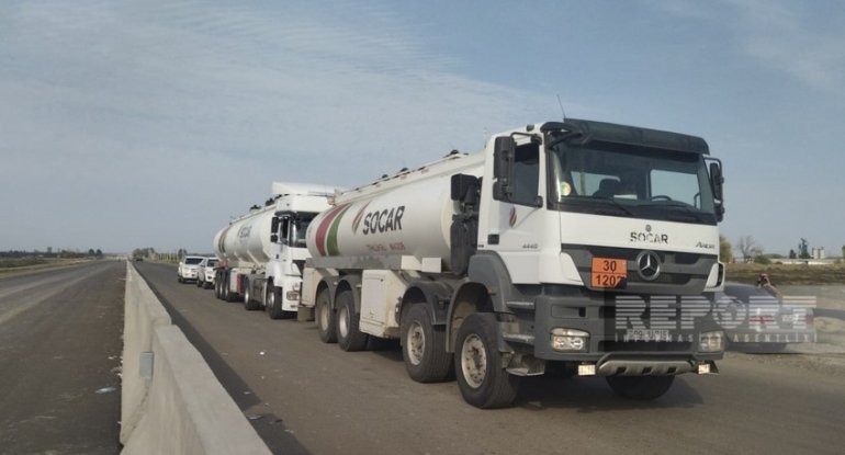 Azərbaycan Qarabağın erməni sakinləri üçün yanacaq göndərib - FOTO