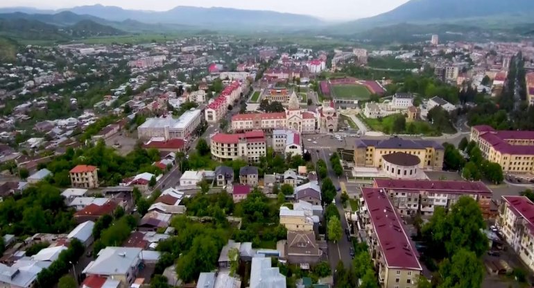 Xankəndi şəhəri ərazisində xeyli sayda tələ qurğular, silah-sursat aşkarlanıb