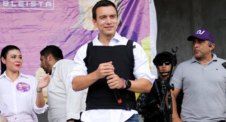 Ekvador tarixində ən gənc Prezident seçildi