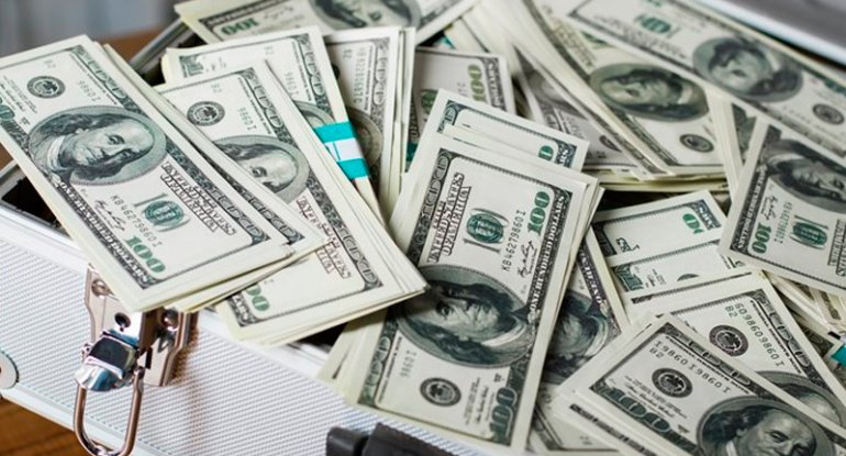 Banklar artıq köhnə dollarları almır? - RƏSMİ AÇIQLAMA