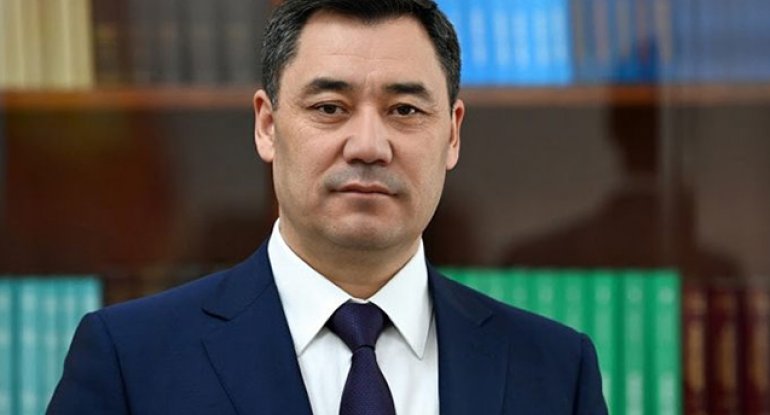 Qırğızıstan Prezidenti Sadır Japarov Azərbaycana işgüzar səfərə gəlib