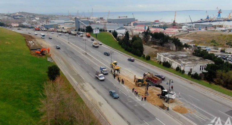 Bu prospektin bir hissəsi təmir olunur