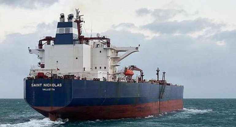 İran donanması neft tankerini ələ keçirdiyini təsdiqlədi