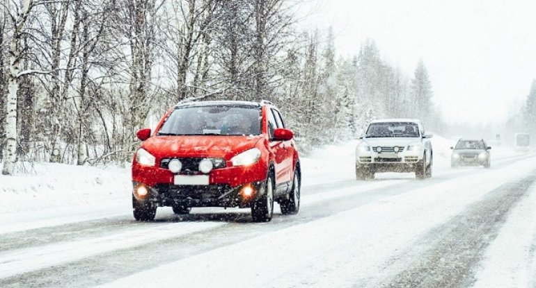 Bu yollar buz bağlayıb - Siyahı