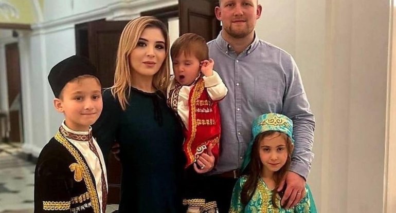 Röyalənin ingilis ərindən azərbaycanca jest: Ürəyimi dağlama, bəri bax - VİDEO