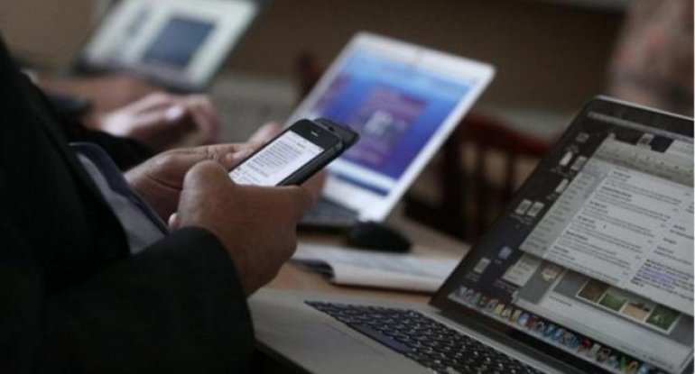 Dünya tarixinin ən çox satılan mobil telefonu - Siyahı